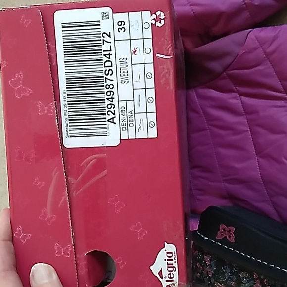 New In Box! Alegria Women's Black Floral Shoes Size 39 - Picture 9 of 10